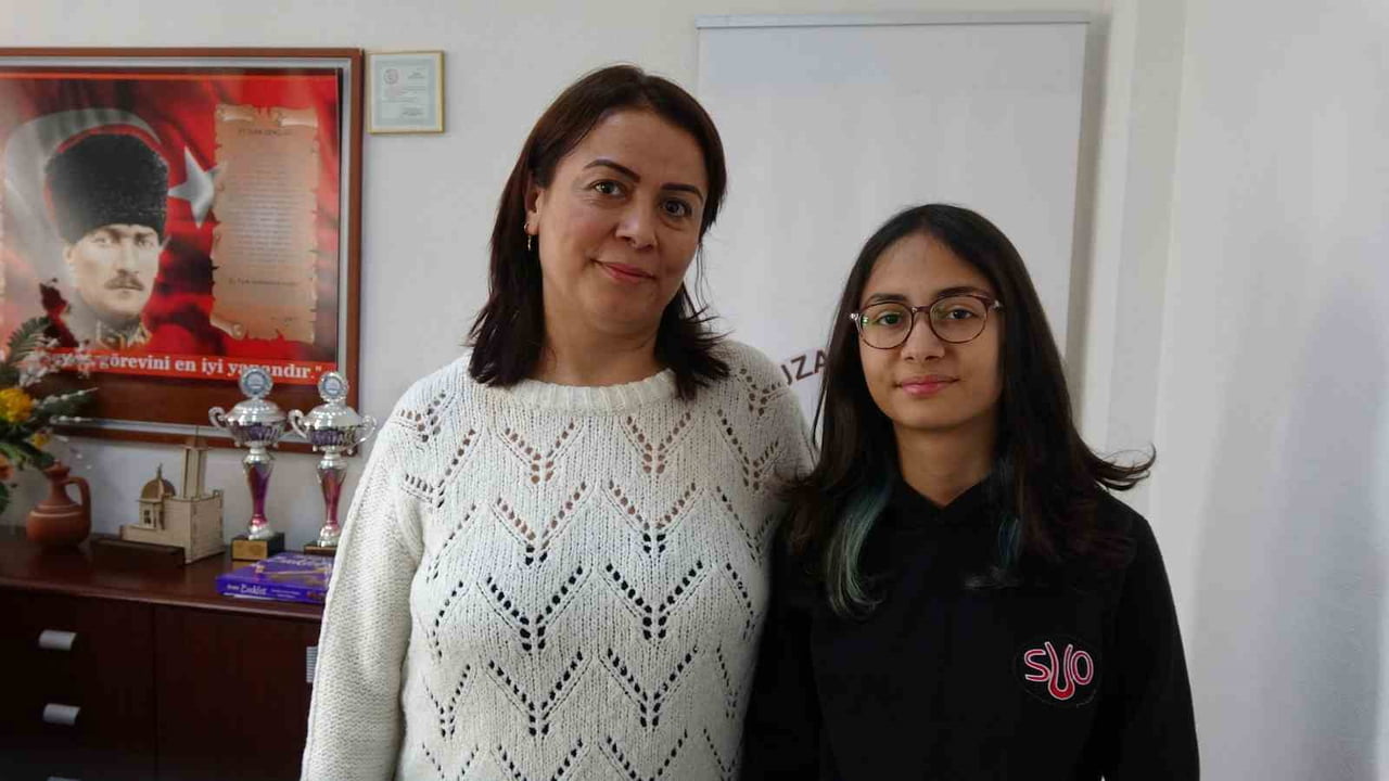 ANNE NURHAYAT GÜLER VE DEFNE GÜLER