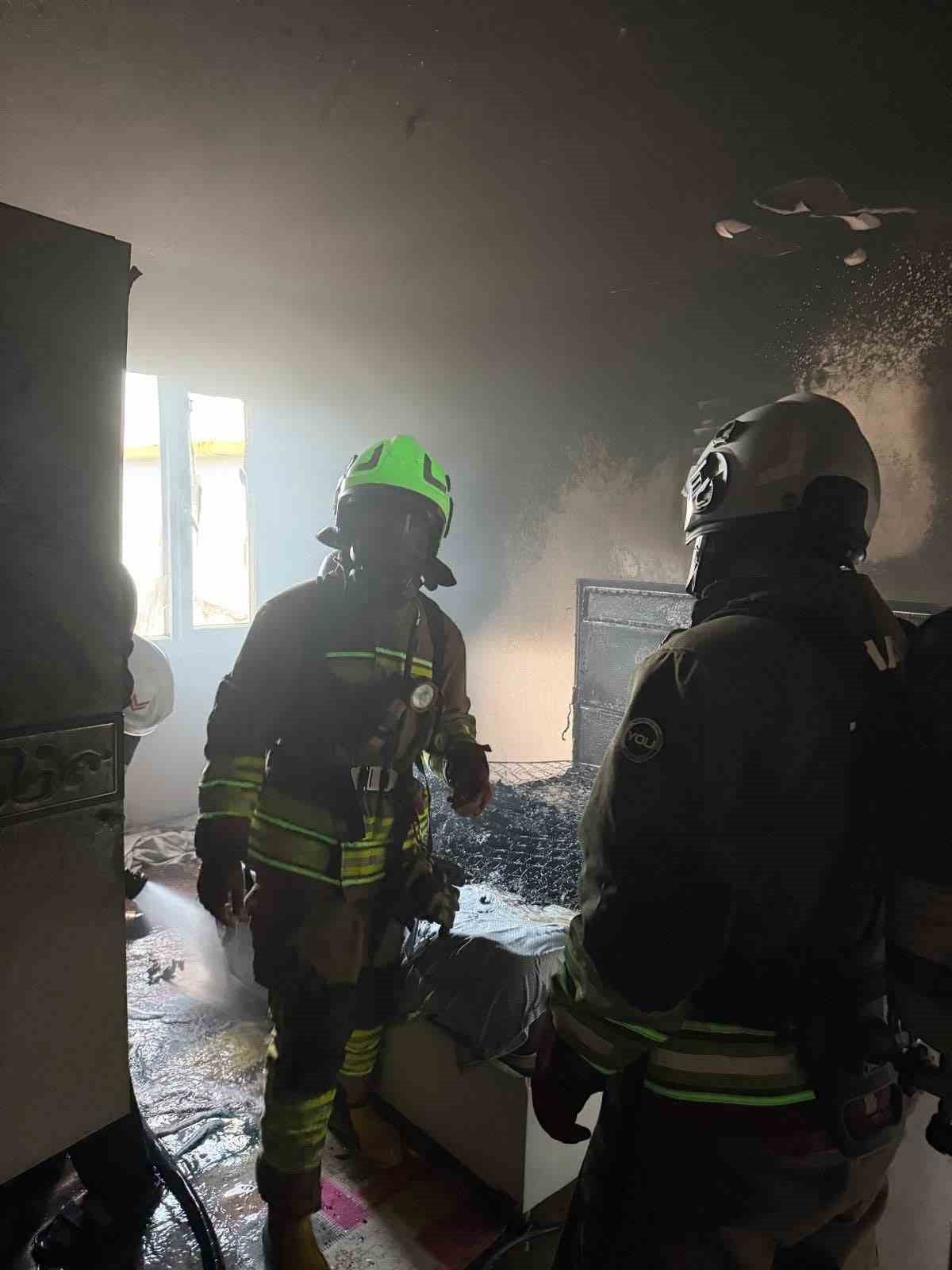 ANTAKYA'DA EV YANGINI