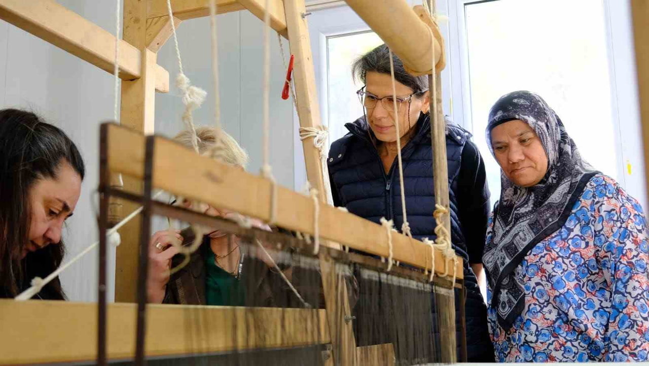 ANTAKYA BELEDİYESİ KÜLTÜR VE SOSYAL İŞLER MÜDÜRLÜĞÜ TARAFINDAN DÜZENLENEN İPEK EL DOKUMACILIĞI...