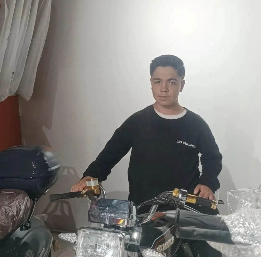 ANTALYA'NIN KORKUTELİ İLÇESİNDE MEYDANA GELEN TRAFİK KAZASINDA HAYATINI KAYBEDEN 2 GENCİN...