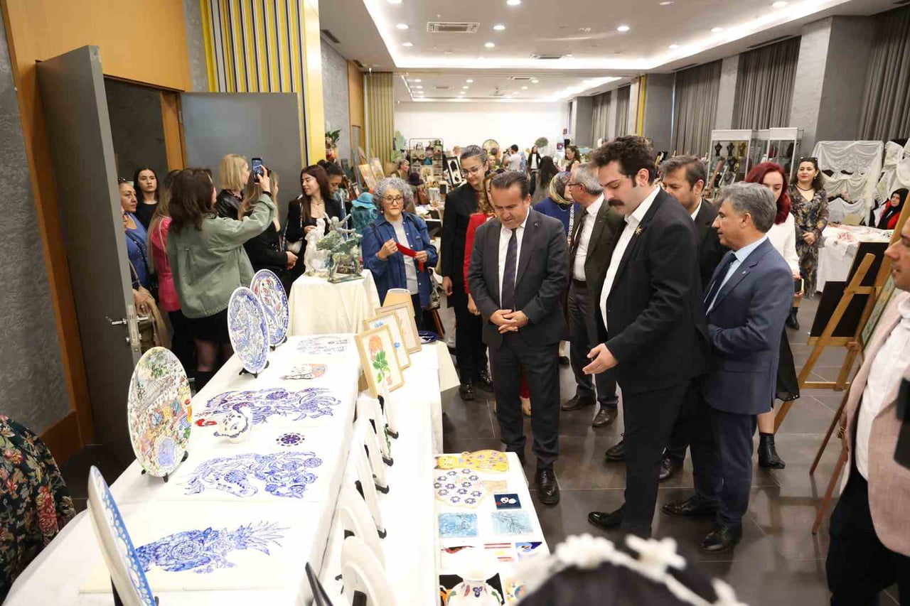 ANTALYA BÜYÜKŞEHİR BELEDİYESİ UNCALI ATATÜRK SANAT EĞİTİM MERKEZİ’NİN (ATASEM) YILSONU SERGİSİ...