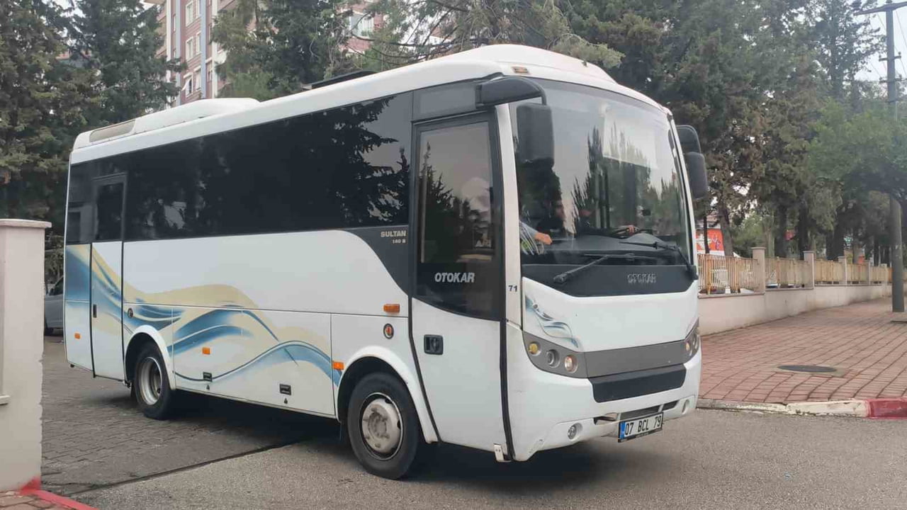 ANTALYA’DA YABANCI UYRUKLU 25 YAŞINDAKİ SERA İŞÇİSİ KADININ ATEŞLİ SİLAHLA GÖĞSÜNDEN VURULMUŞ...