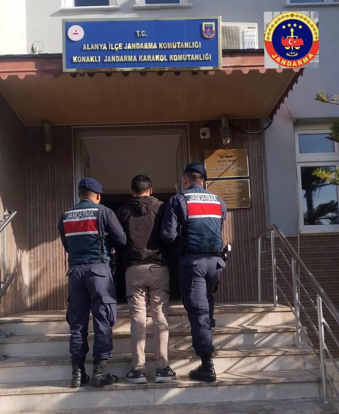 ANTALYA İL JANDARMA KOMUTANLIĞI EKİPLERİNCE YÜRÜTÜLEN ÇALIŞMALAR KAPSAMINDA, HAKKINDA 28 YIL...