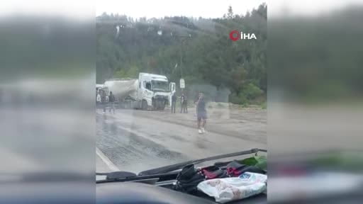 Antalya-Isparta karayolundaki feci kazada hayatını kaybedenlerin isimleri belli oldu