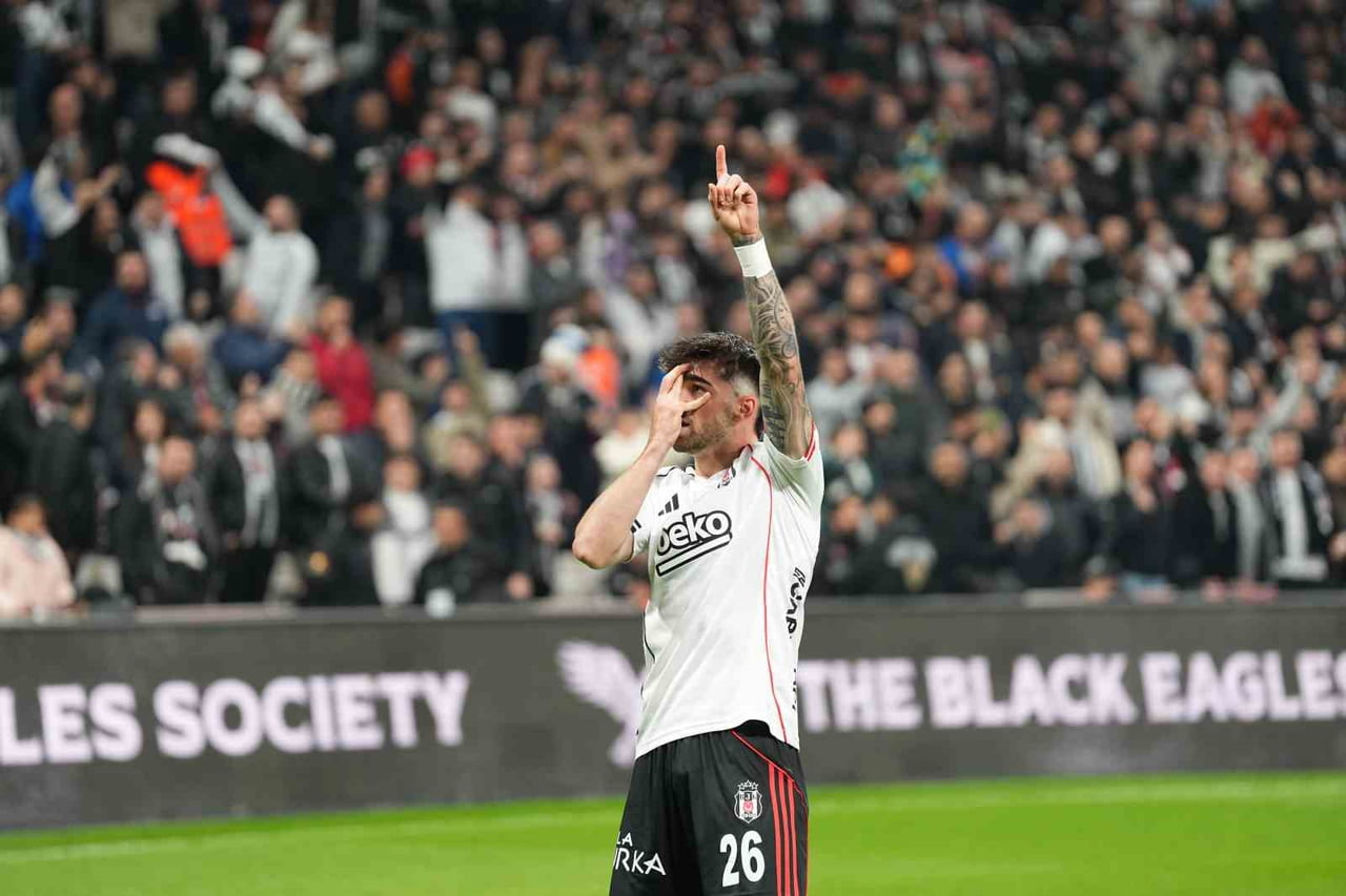 ANTALYASPOR MAÇINDA FİLELERİ SARSAN BEŞİKTAŞ’IN PORTEKİZLİ FUTBOLCUSU JOTA SİLVA, SÜPER LİG’DE 14...