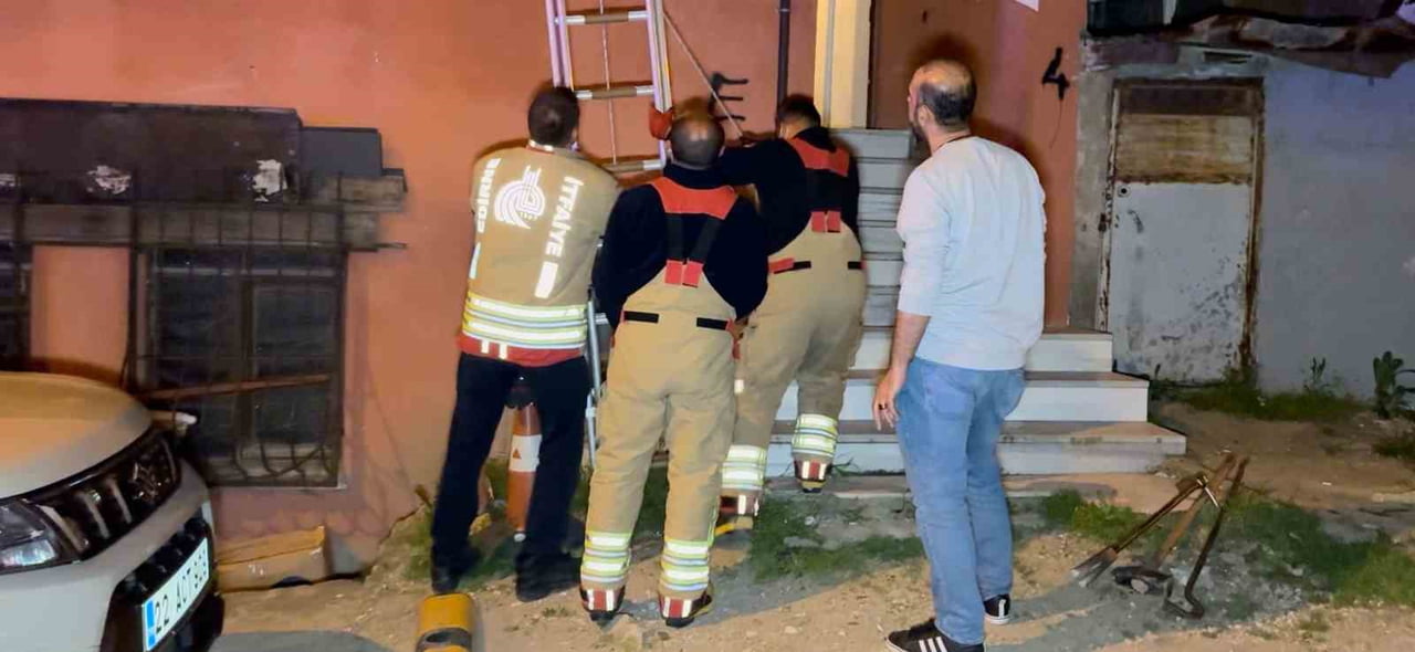 APARTMANDAN GELEN KÖTÜ KOKU ACI GERÇEĞİ ORTAYA ÇIKARDI