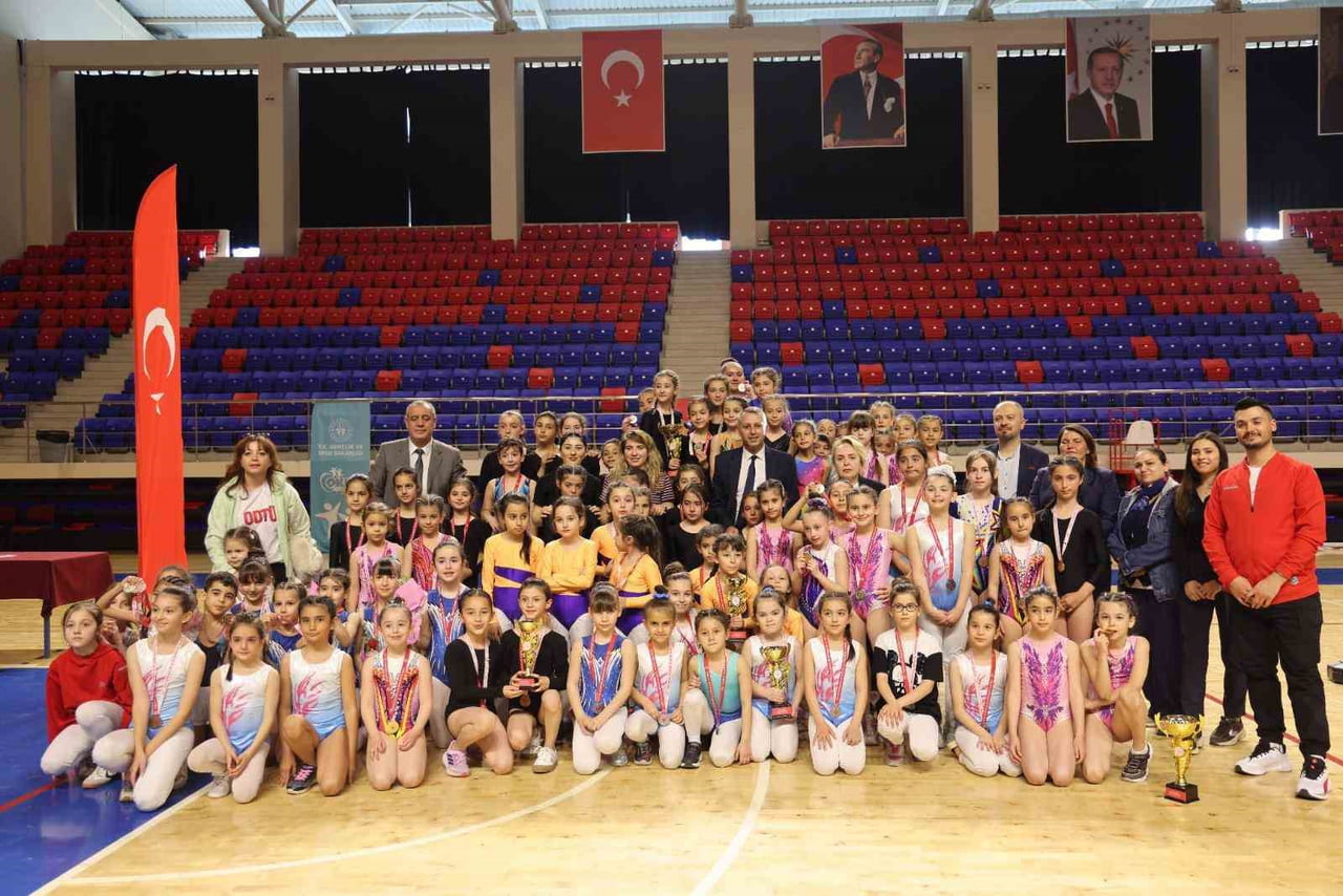 ARTİSTİK CİMNASTİK MÜSABAKALARI TAMAMLANDI
