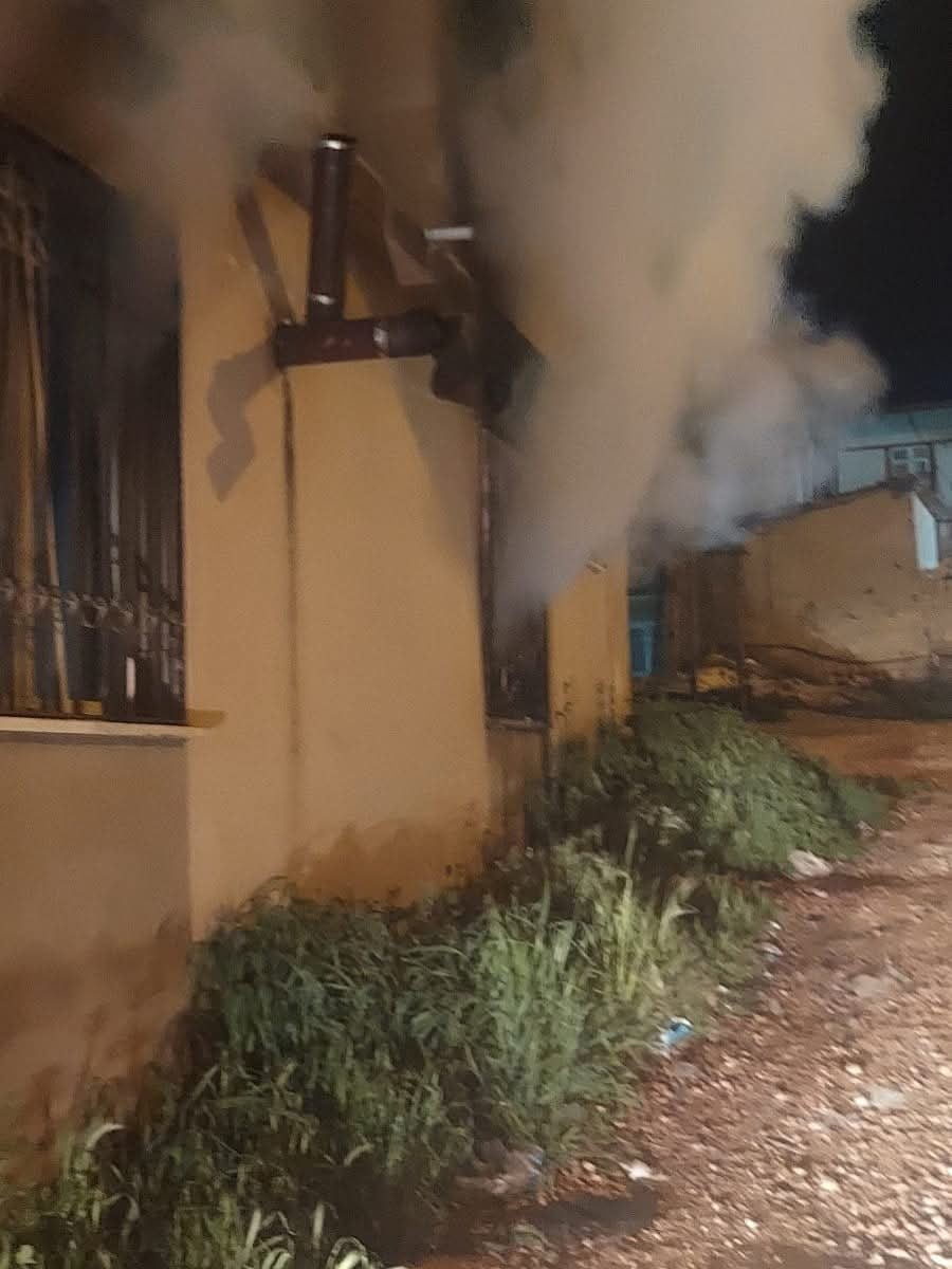 ASA ALRINÖZÜ'DE EV YANGINI (FOTOĞRAFLI) CEMAL KILINÇ HATAY (İHA) - HATAY’IN ALTINÖZÜ İLÇESİNDE...