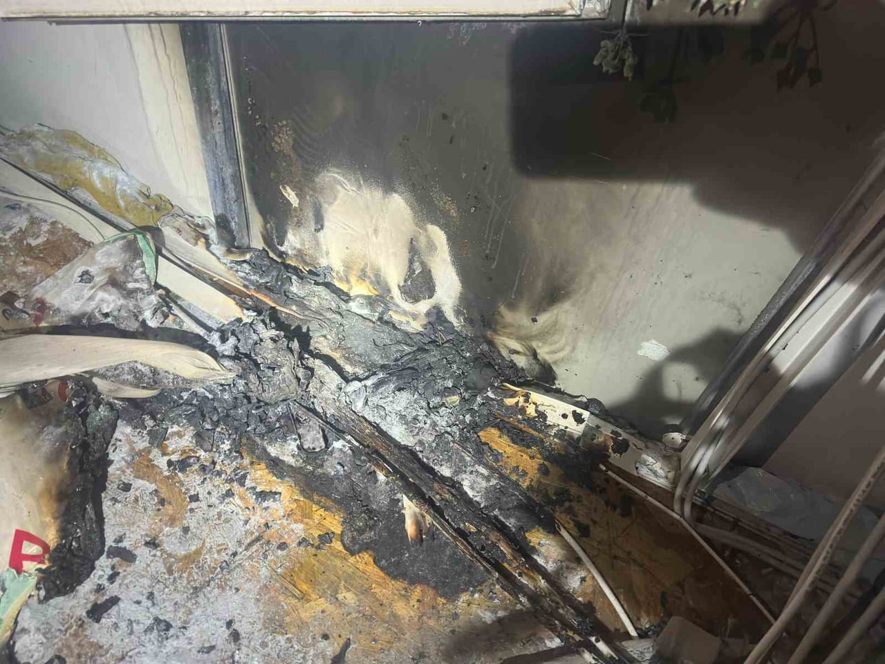 ASA İSKENDERUN'DA KONTEYNER YANGINI : 2 KİŞİ DUMANDAN ETKİLENDİ (FOTOĞRAFLI) CEMAL KILINÇ HATAY...