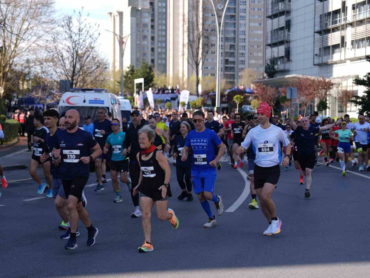 ATAŞEHİR’DE DÜZENLENEN "ATAŞEHİR ATA KOŞUSU" BÜYÜK BİR REKABET VE ÖDÜL HEYECANINA SAHNE OLDU. YURT...
