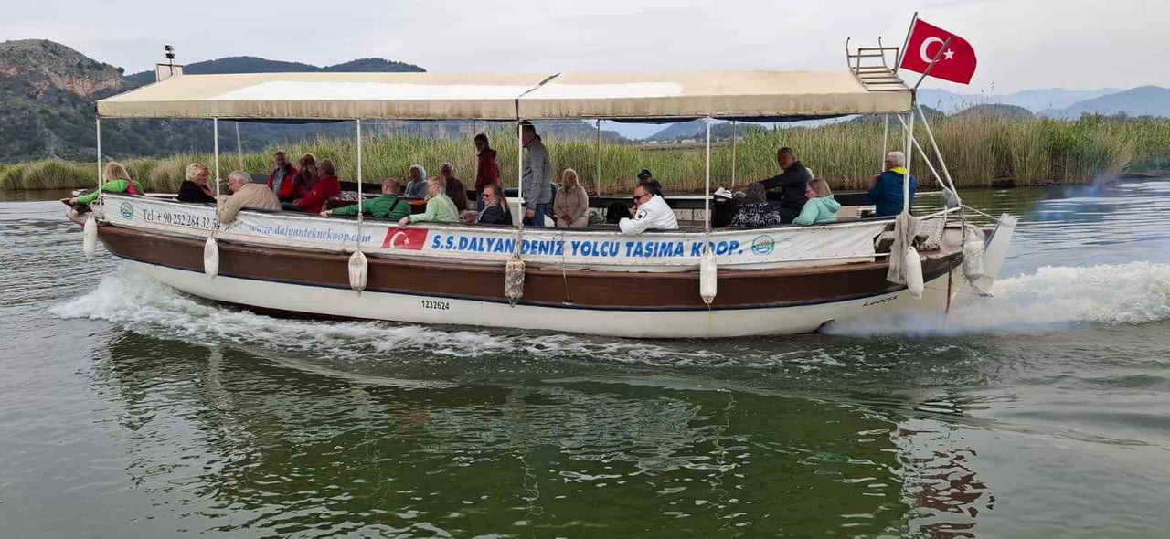 AVUSTURYA’DAN İLK KAFİLE MARMARİS’E GELDİ