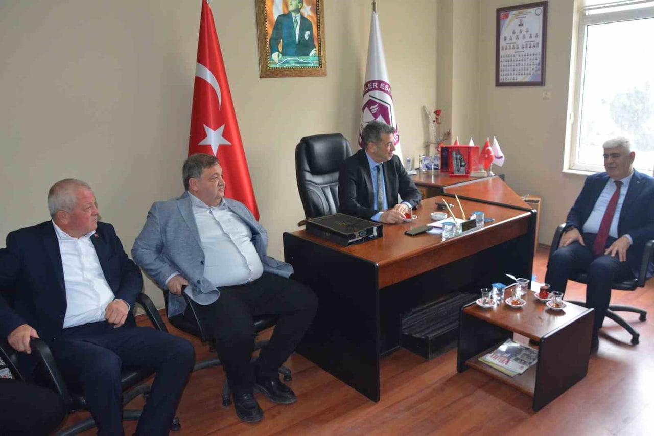 AYDIN'A BİR DİZİ ZİYARET İÇİN GELEN TÜRKİYE TERZİLER, KONFEKSİYONCULAR VE GİYİM SANATKARLARI...