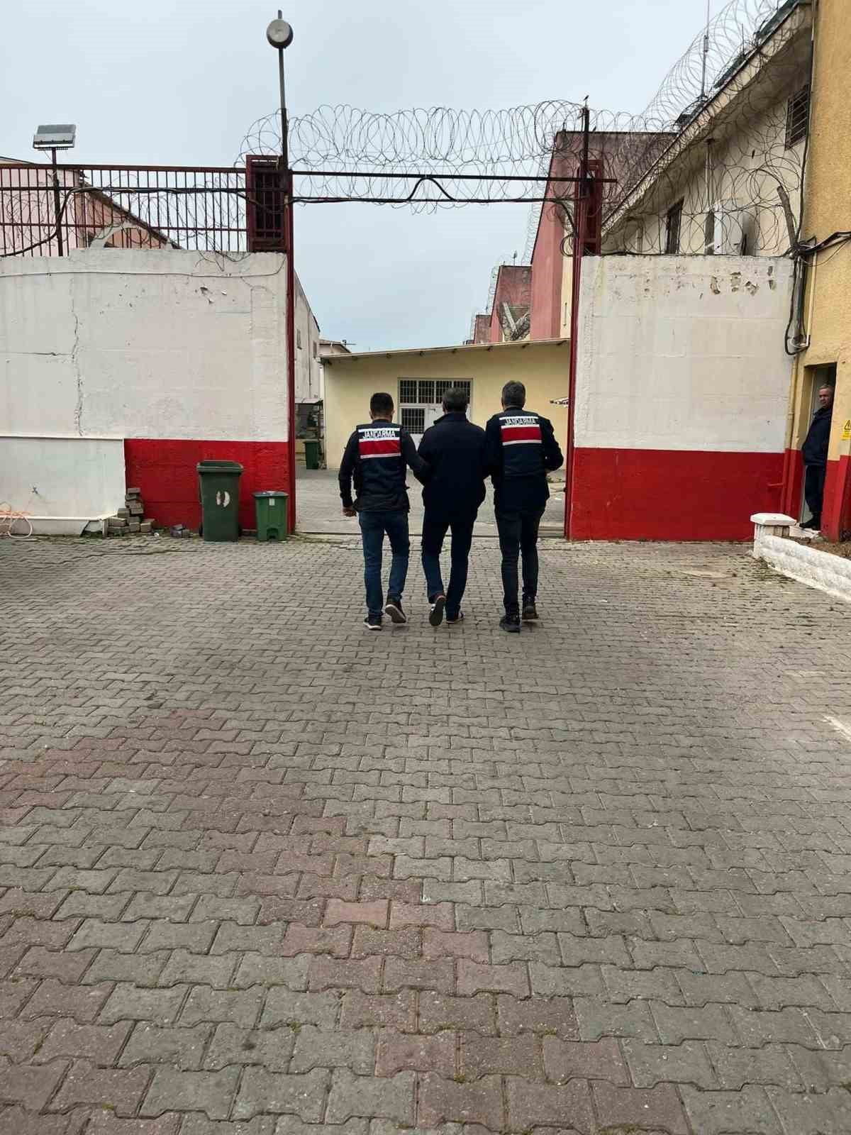 AYDIN'IN EFELER İLÇESİNDE FETÖ TERÖR ÖRGÜTÜNE ÜYE OLMAK SUÇUNDAN ARANAN ŞAHIS, JANDARMA...