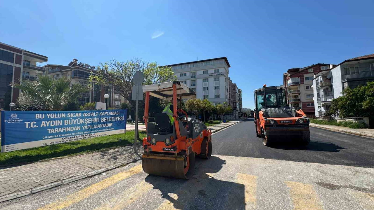 AYDIN BÜYÜKŞEHİR’DEN EFELER’DE YOL ÇALIŞMASI