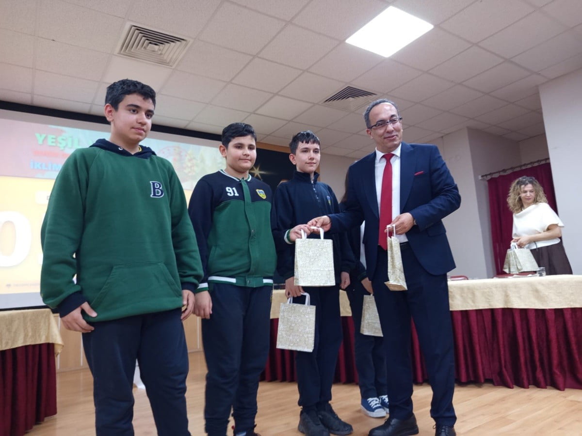 AYDIN’IN EFELER İLÇESİNDE, MİLLİ EĞİTİM BAKANLIĞI’NIN 'YEŞİL VATAN-BENİM OKULUM GELECEĞE ÇARE'...