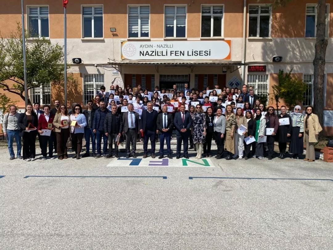 AYDIN’IN NAZİLLİ İLÇESİNDE DÜZENLENEN MATEMATİK OLİMPİYATI ORTAOKUL KATEGORİSİ İLÇE TÖRENİ, YOĞUN...