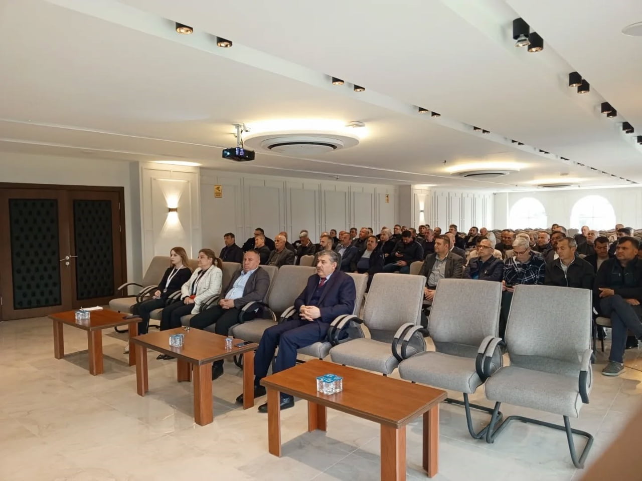 AYDIN’IN NAZİLLİ İLÇESİNDE MAHALLE MUHTARLARINA YÖNELİK SİGARANIN ZARARLARI VE KIRIM KONGO...