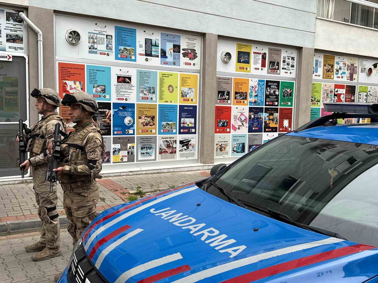 AYDIN MERKEZLİ 10 İLDE DOLANDIRICILIK OPERASYONU: 17 ŞÜPHELİ GÖZALTINA ALINDI