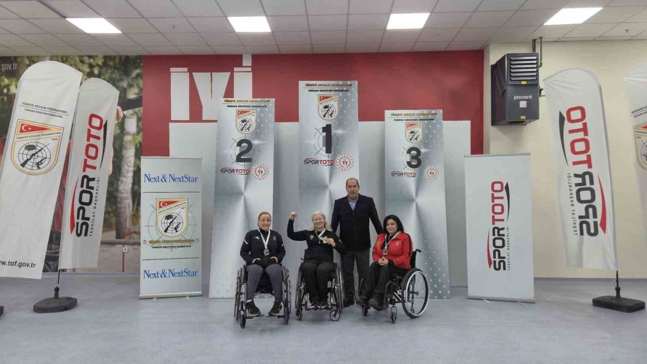 AYSEL ÖZGAN'DAN ALTIN MADALYA