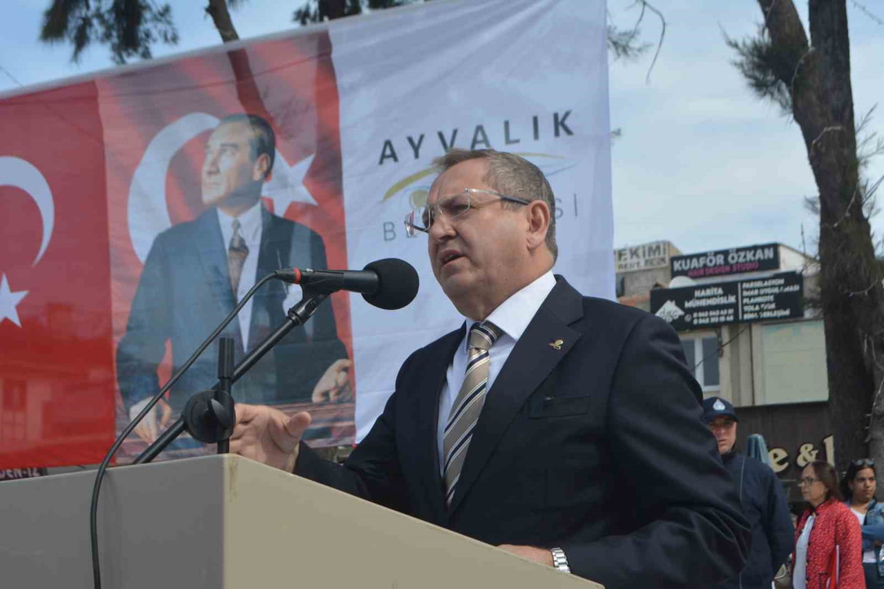 AYVALIK BELEDİYE BAŞKANI MESUT ERGİN