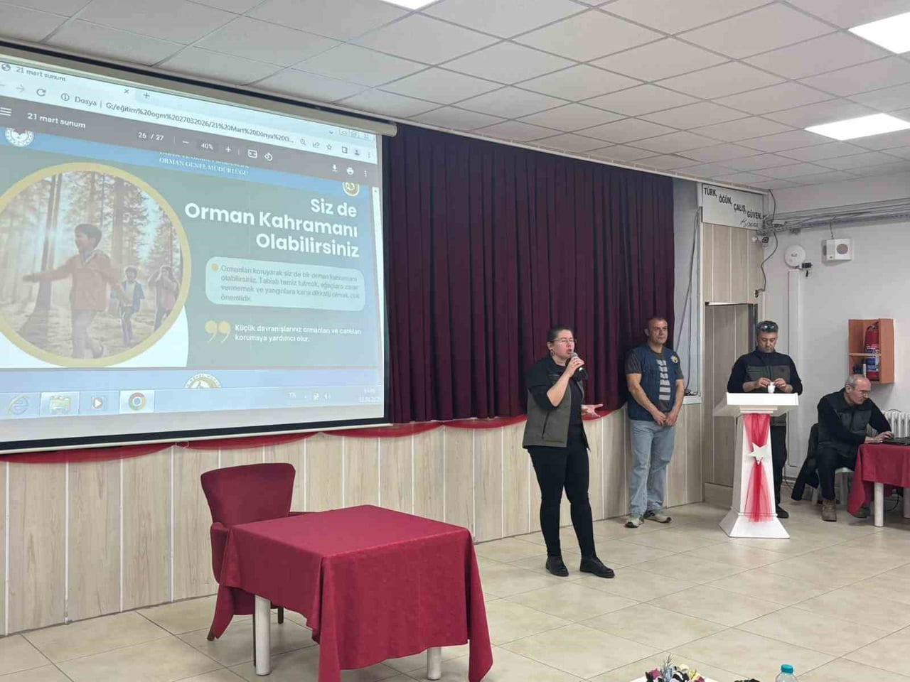 BABAESKİ’DE ÖĞRENCİLERE ORMAN SEVGİSİ VE YANGIN EĞİTİMİ VERİLDİ.