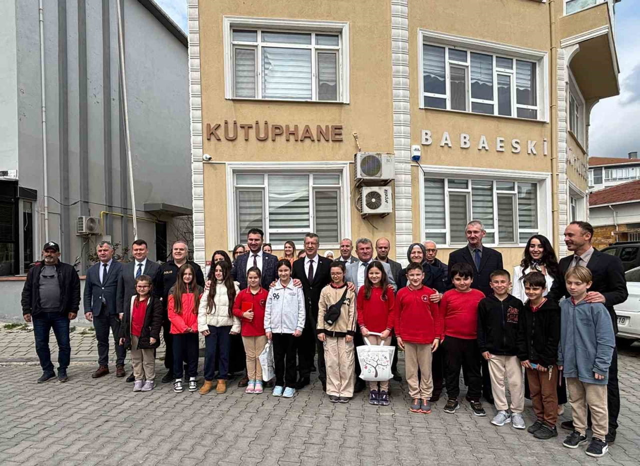 BABAESKİ GÖRKEY İLÇE HALK KÜTÜPHANESİ'NDE KÜTÜPHANE HAFTASI ÇERÇEVESİNDE GERÇEKLEŞTİRİLEN PROGRAM...