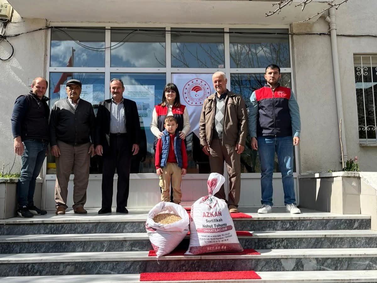 BABAESKİ İLÇESİNDE, TRAKYA TARIMSAL ARAŞTIRMA ENSTİTÜSÜ MÜDÜRLÜĞÜ'NCE GELİŞTİRİLEN ASPİR TOHUMU...