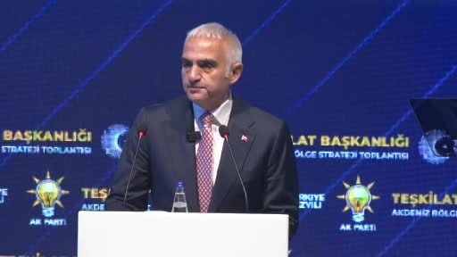 Bakan Ersoy: "Söz konusu ülkemiz ve milletimiz olunca ayrıştırmaya tenezzül etmiyoruz"