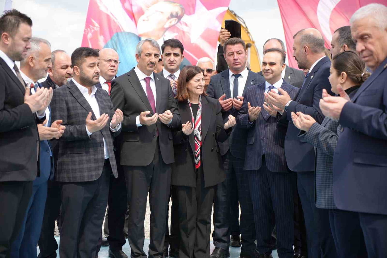 BAKAN KACIR: TÜRKİYE ÜRETİMDE GÜCÜNÜ ARTIRIYOR, YENİ OSB İLE İSTİHDAM BÜYÜYOR