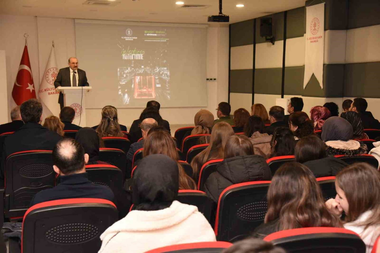 BALIKESİR'DE KÜTÜPHANELER HAFTASI COŞKUYLA KUTLANDI