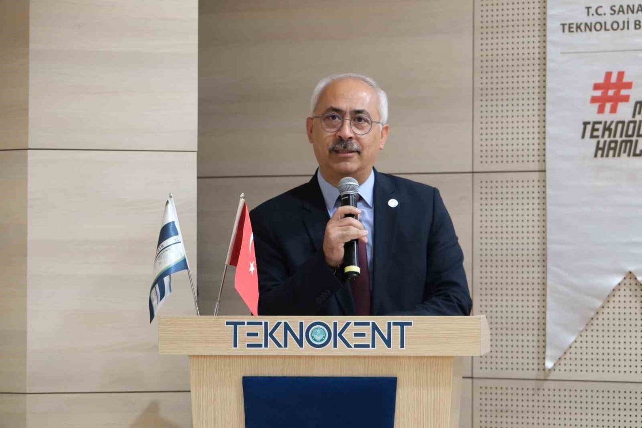 BALIKESİR'DE: "GİRİŞİMCİLER GLOBAL SAHNEYE HAZIRLANIYOR" REKTÖR YARDIMCISI FATİH SATIL