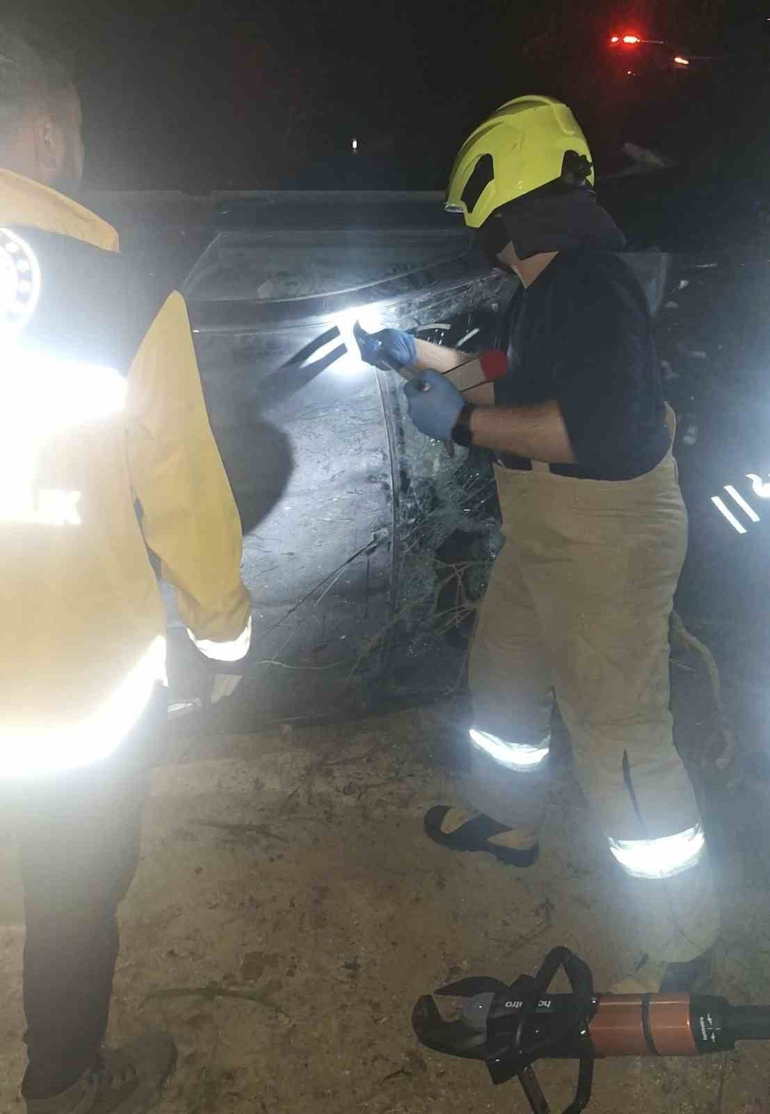 BALIKESİR'İN BALYA İLE GÖNEN İLÇELERİNİ BİRBİRİNE BAĞLAYAN KARA YOLUNDA MEYDANA GELEN TEK TARAFLI...