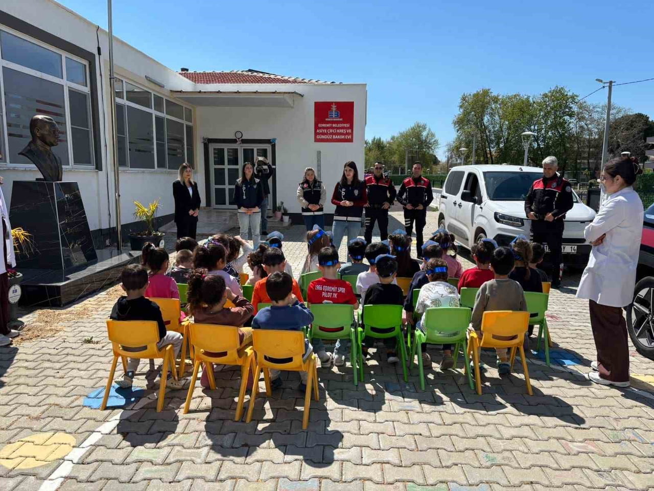 BALIKESİR'İN EDREMİT İLÇE EMNİYET MÜDÜRLÜĞÜ, TOPLUM DESTEKLİ POLİSLİK FAALİYETLERİ KAPSAMINDA...