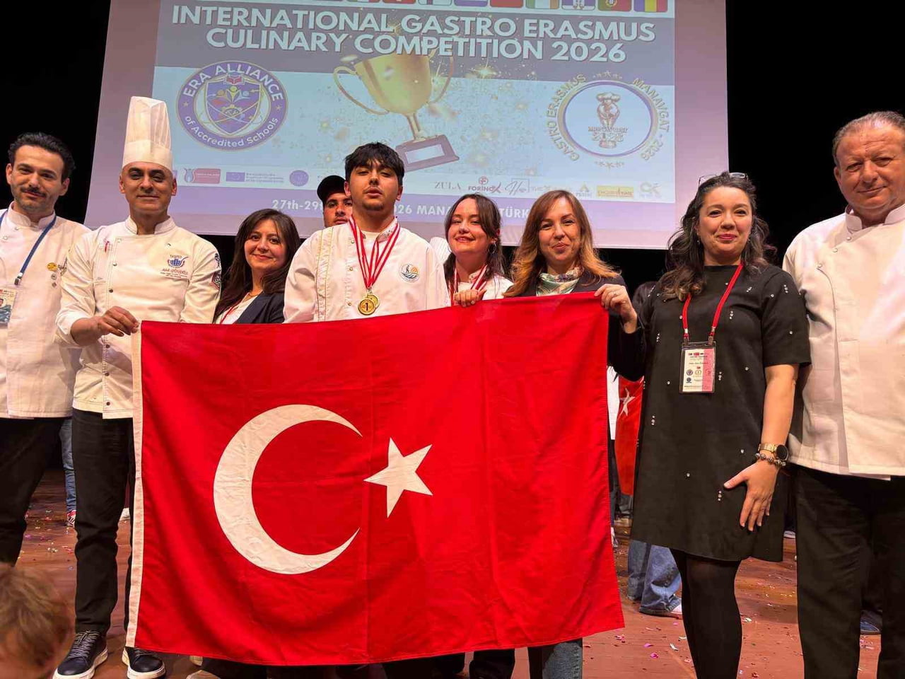 BALIKESİRLİ ÖĞRENCİLERDEN ULUSLARARASI GASTROERASMUS'TA MADALYA YAĞMURU
