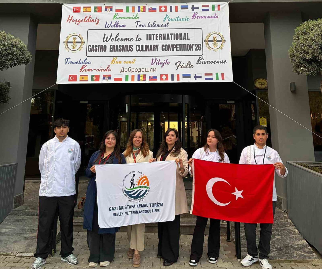 BALIKESİRLİ ÖĞRENCİLERDEN ULUSLARARASI GASTROERASMUS'TA MADALYA YAĞMURU