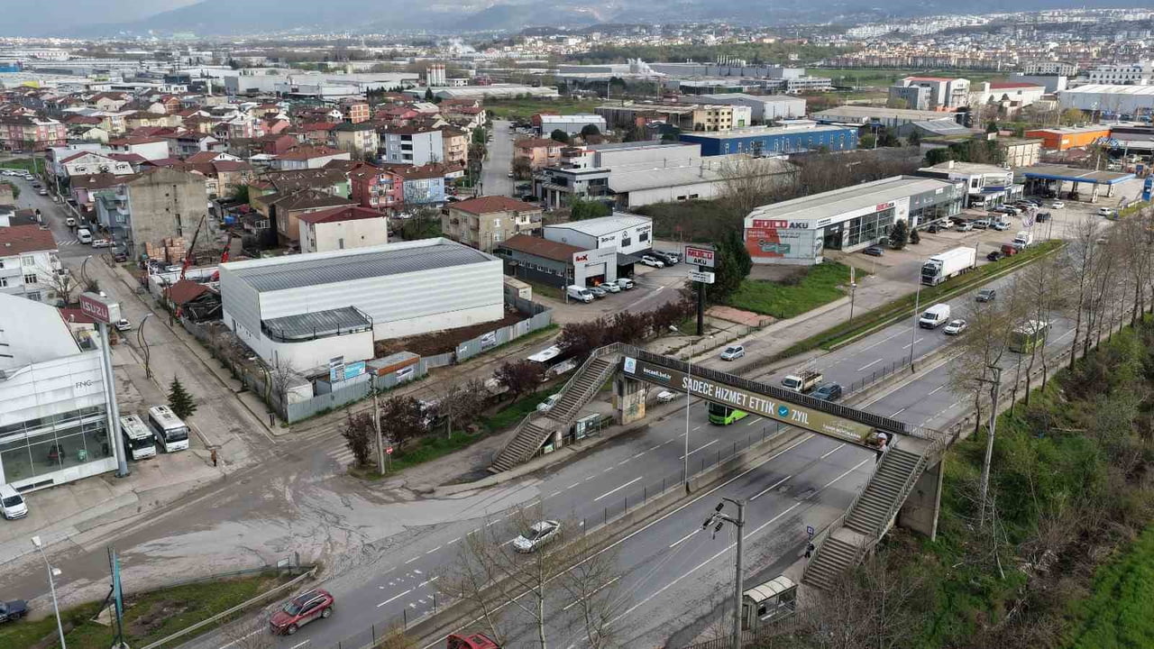 BAŞİSKELE BELEDİYESİNİN GENÇLİK VE SPOR YATIRIMLARI KAPSAMINDA VEZİRÇİFTLİĞİ MAHALLESİ'NE...