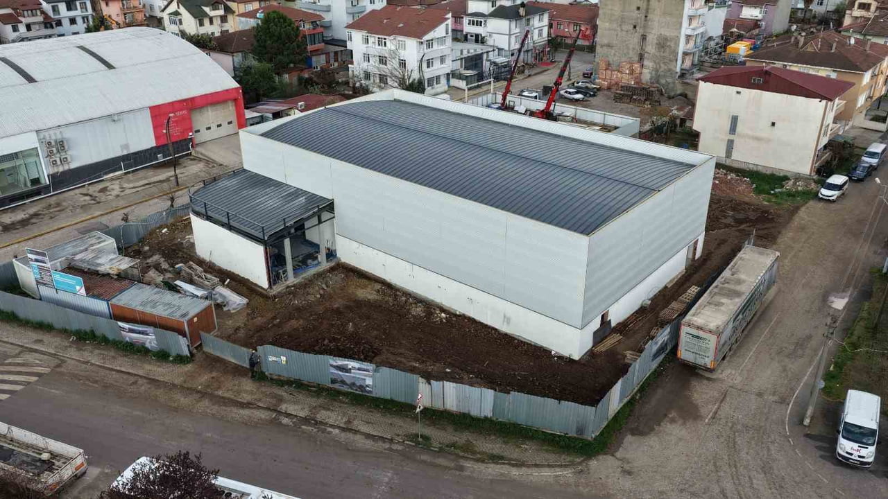 BAŞİSKELE BELEDİYESİNİN GENÇLİK VE SPOR YATIRIMLARI KAPSAMINDA VEZİRÇİFTLİĞİ MAHALLESİ'NE...