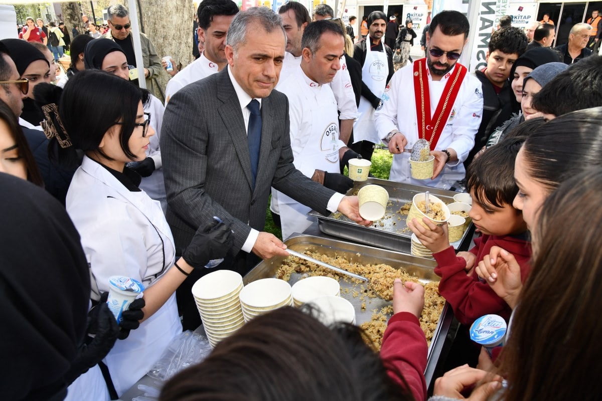 BAŞKAN ÇENET: "OSMANİYE, EDEBİYATÇILARIYLA DA MÜMBİT BİR COĞRAFYA"