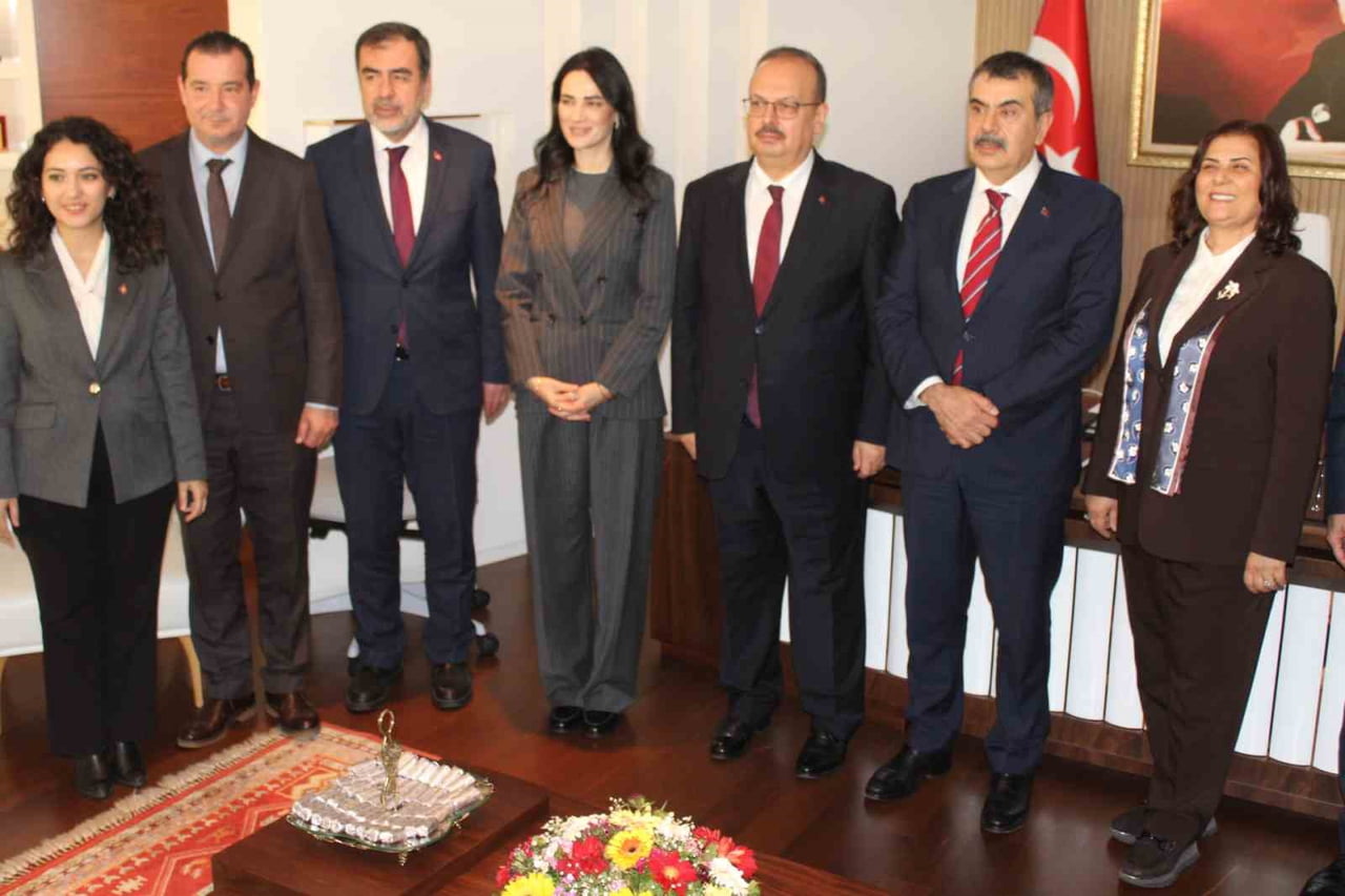 BAŞKAN ÇERÇİOĞLU, BAKAN TEKİN’İ AĞIRLADI