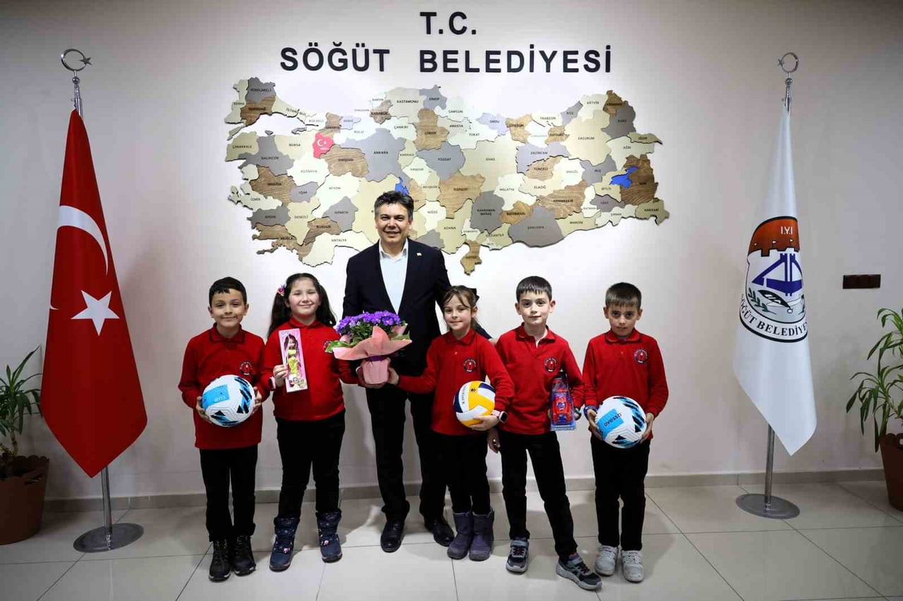 BAŞKAN DURGUT MİNİKLERLE BULUŞTU