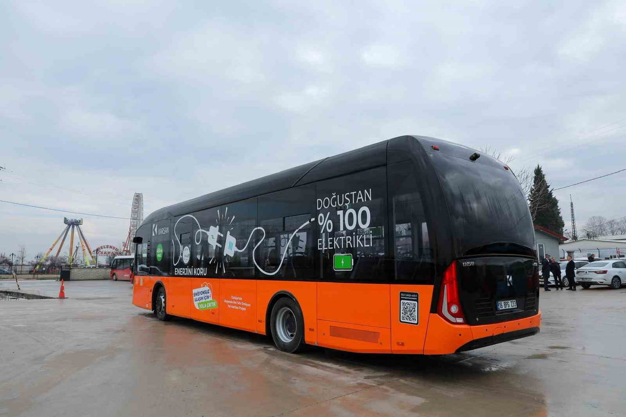 BAŞKAN FARUK ÖZLÜ’NÜN TOPLU ULAŞIM SİSTEMİNİ DAHA VERİMLİ, KONFORLU VE ÇEVRECİ HALE GETİRMEK...