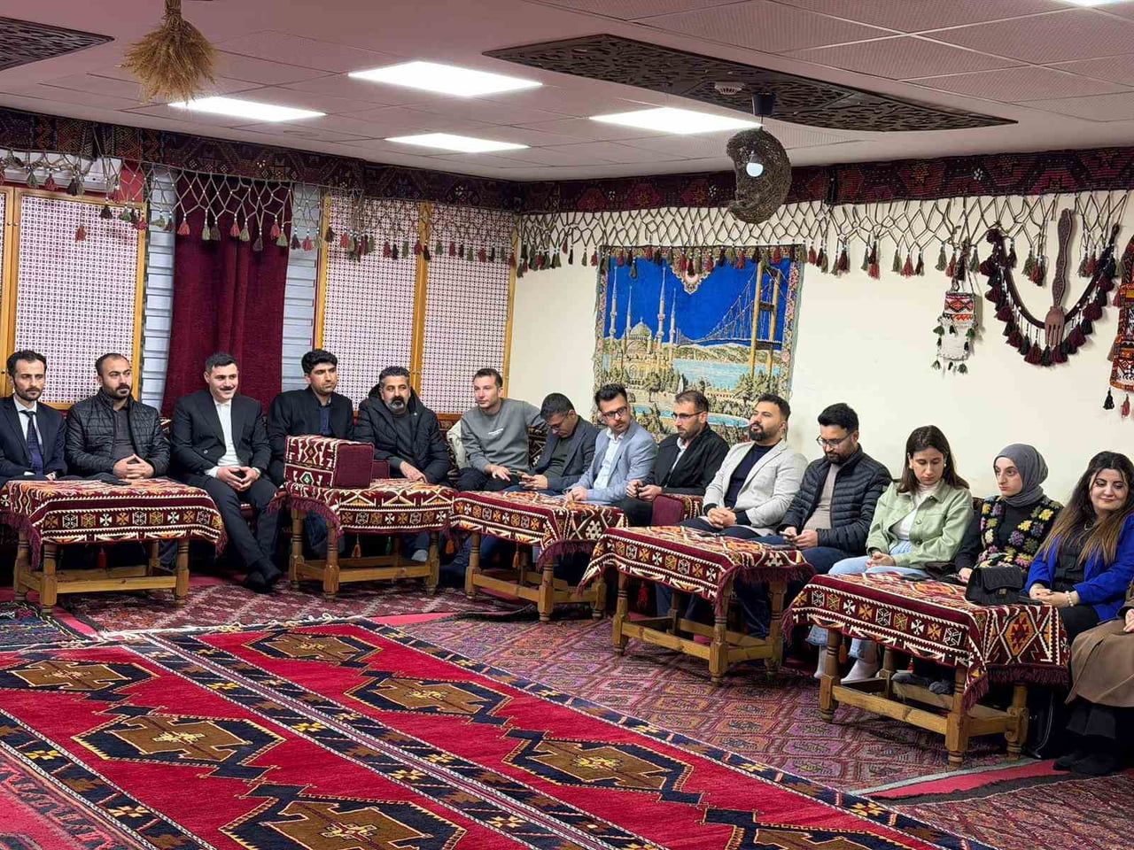 BAŞKAN HALLAÇ, HUKUKÇULARLA BULUŞTU