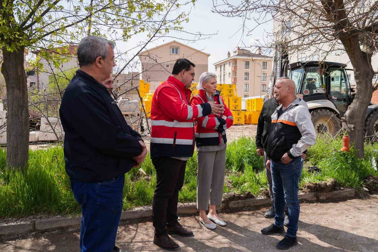 BAŞKAN SUBAŞI KÜÇÜK SANAYİ VE SOĞUKSU MEZARLIĞI’NDA ÇALIŞMALARI İNCELEDİ