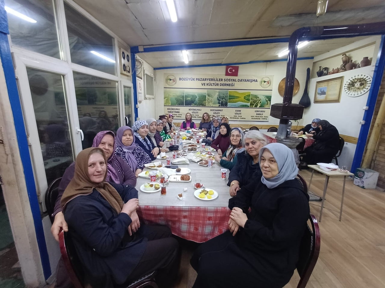 BAŞKAN TEKİN: "KADIN DAYANIŞMASIYLA PAZARYERİ DAHA GÜÇLÜ"