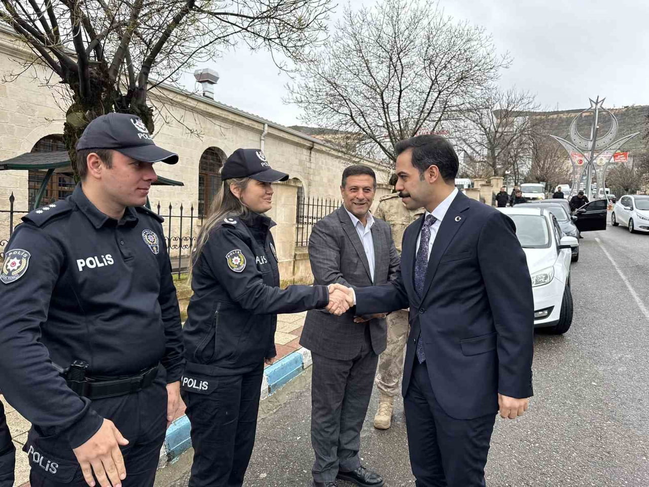 BATMAN'IN GERCÜŞ KAYMAKAMLIĞINA ATANAN MEHMET ZAHİD UZUN, GÖREVE BAŞLADI.