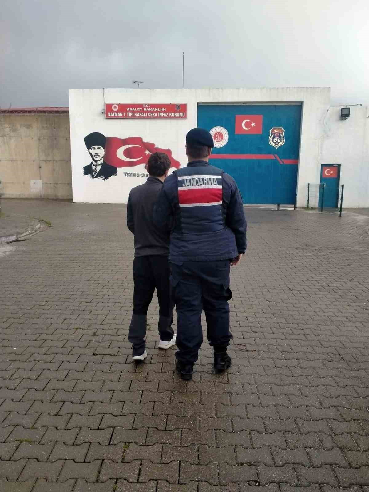 BATMAN İL JANDARMA KOMUTANLIĞI EKİPLERİNCE, 09-13 NİSAN 2026 TARİHLERİ ARASINDA ARANAN ŞAHISLARIN...