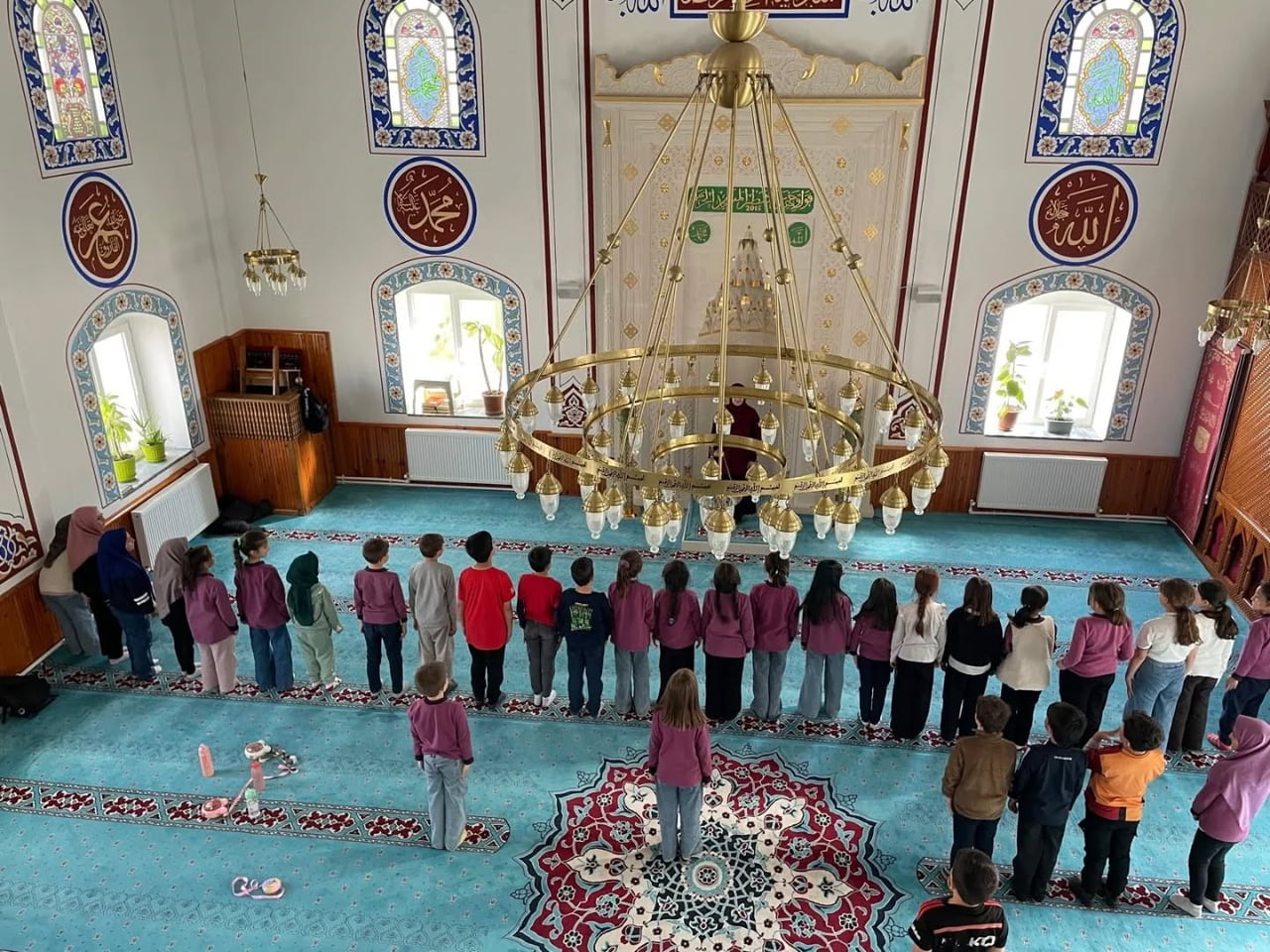 BAYBURT'TA ÖĞRENCİLERE YÖNELİK DEĞERLER EĞİTİMİ PROGRAMLARI SÜRÜYOR