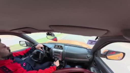 Bayburt'ta tır otomobile çarptı: 3 yaralı