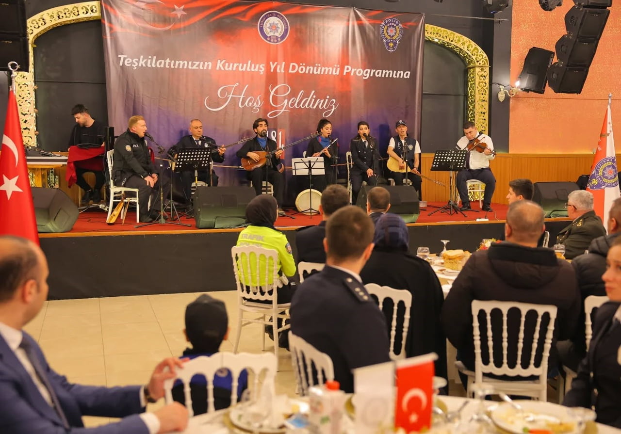 BAYBURT’TA POLİS TEŞKİLATININ 181’İNCİ YILINA ÖZEL PROGRAM DÜZENLENDİ