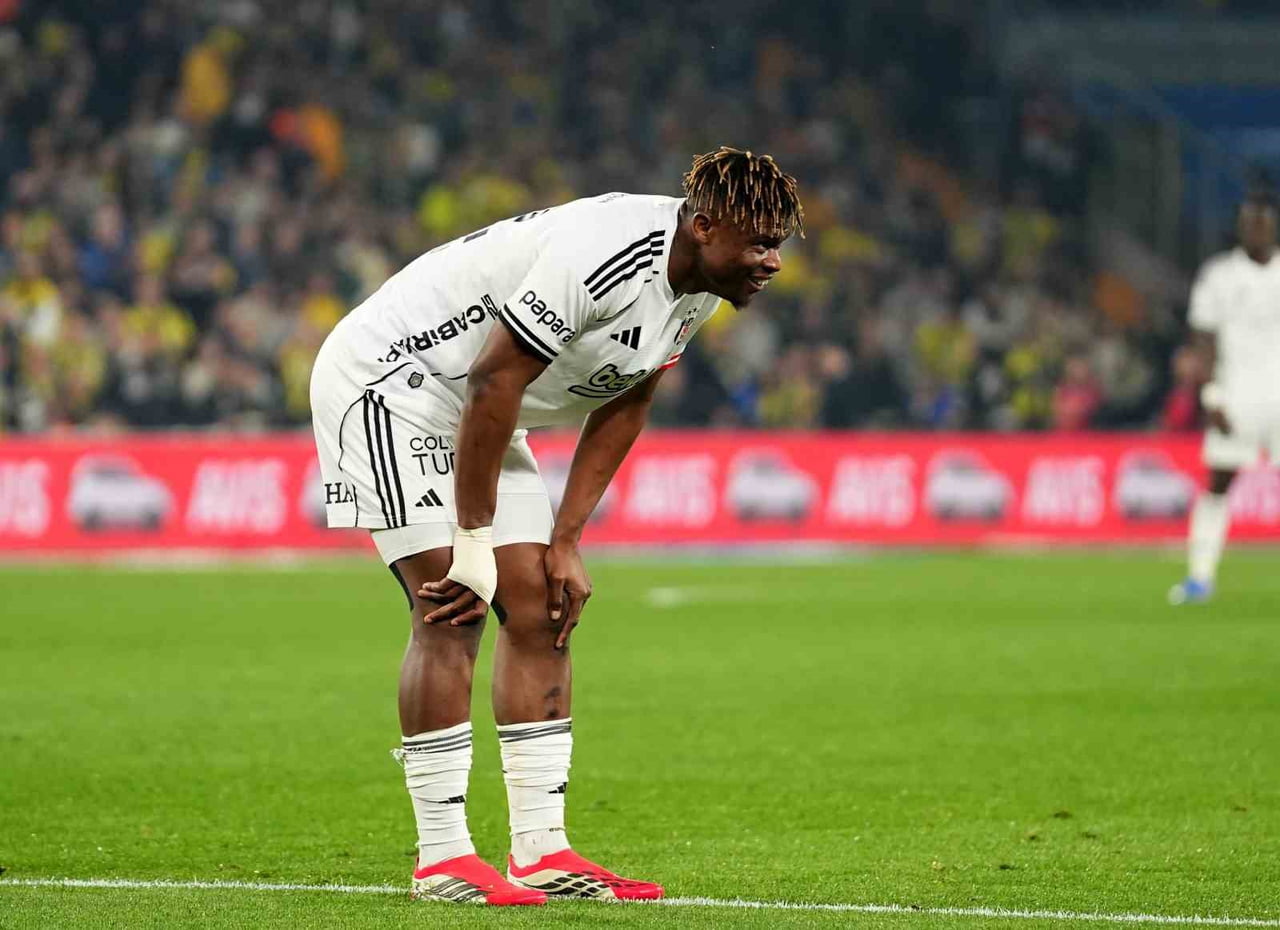 BEŞİKTAŞ, BU SEZON SÜPER LİG’DE GALATASARAY VE FENERBAHÇE İLE OYNADIĞI MAÇLARDA GALİBİYET ELDE...